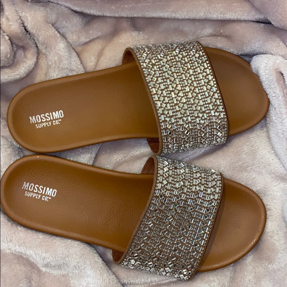 Mossimo slides